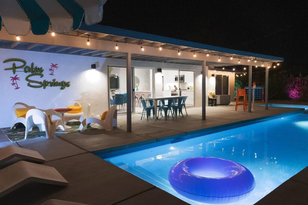Villa Casa Palmina An Mcm Oasis à Palm Springs Extérieur photo