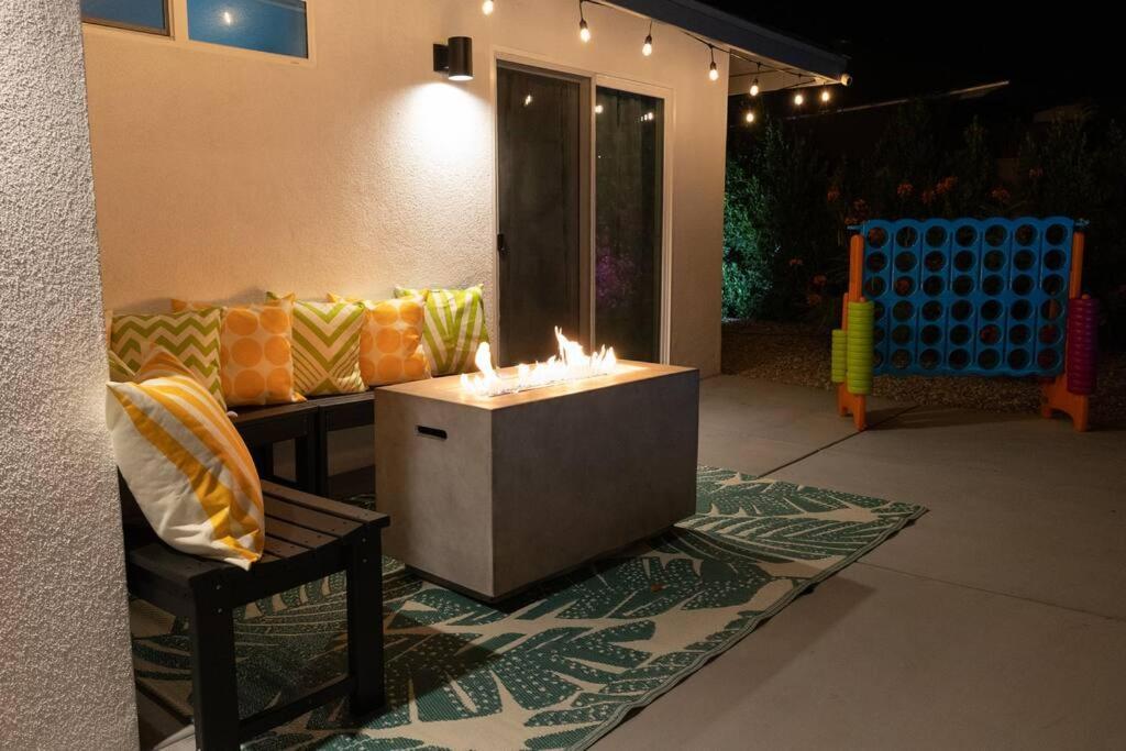 Villa Casa Palmina An Mcm Oasis à Palm Springs Extérieur photo