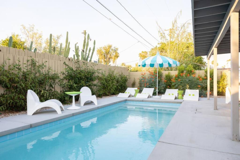Villa Casa Palmina An Mcm Oasis à Palm Springs Extérieur photo